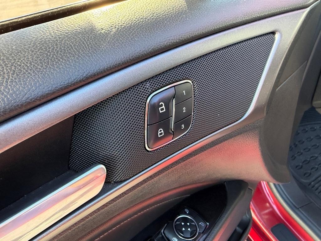 Ford Fusion Titanium 2016