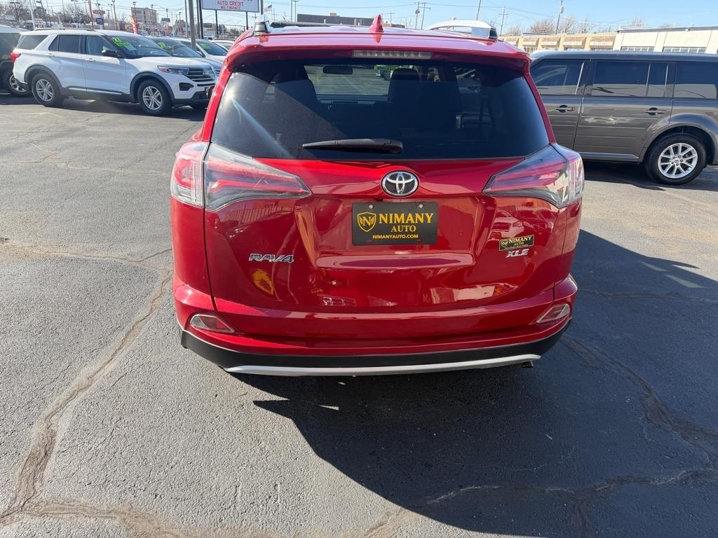 Toyota RAV4 XLE FWD 2016