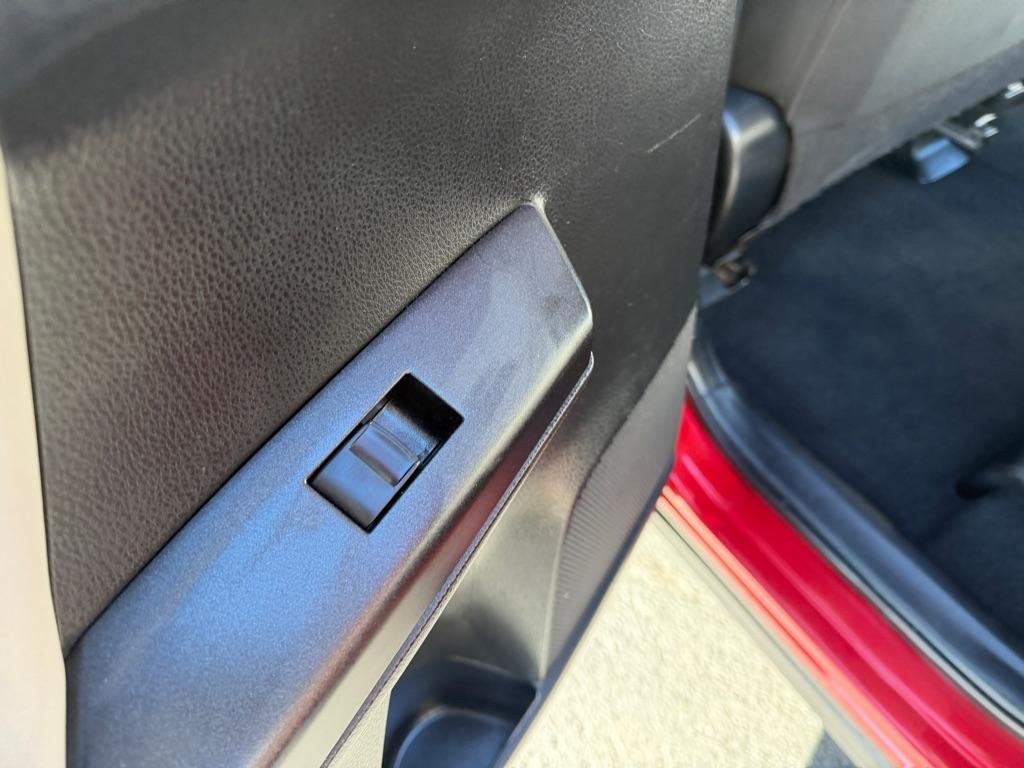 Toyota RAV4 XLE FWD 2016