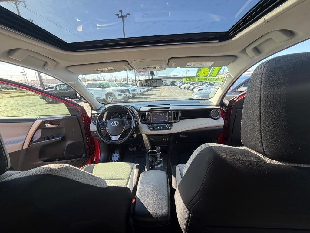 Toyota RAV4 XLE FWD 2016