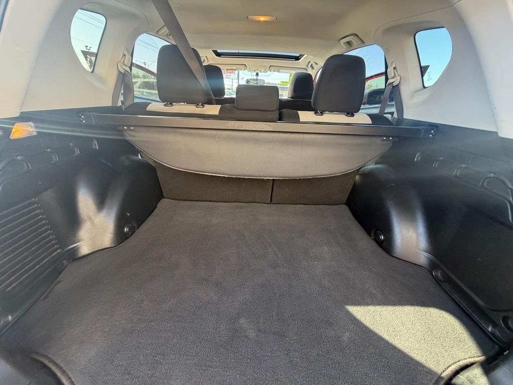 Toyota RAV4 XLE FWD 2016