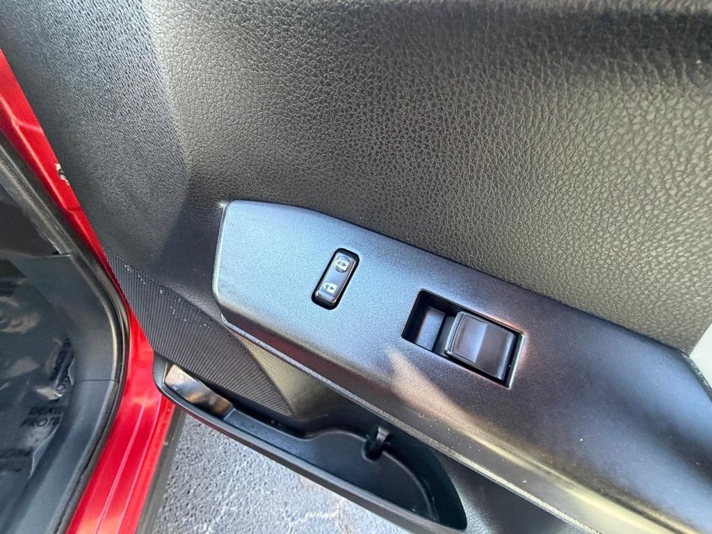 Toyota RAV4 XLE FWD 2016