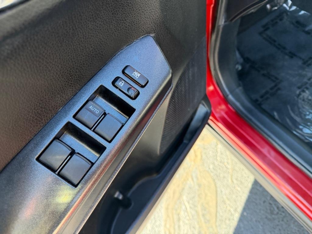 Toyota RAV4 XLE FWD 2016