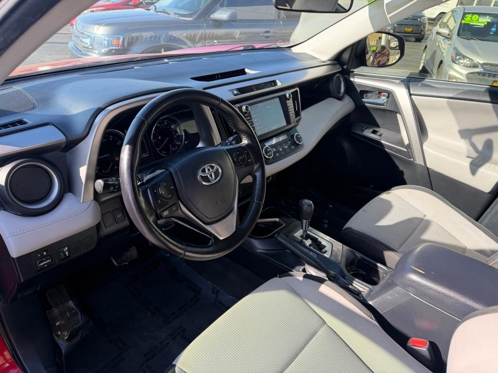 Toyota RAV4 XLE FWD 2016