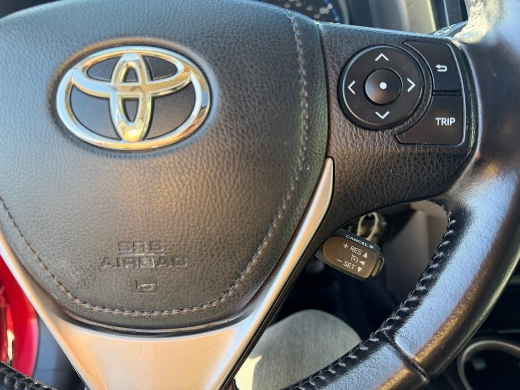 Toyota RAV4 XLE FWD 2016