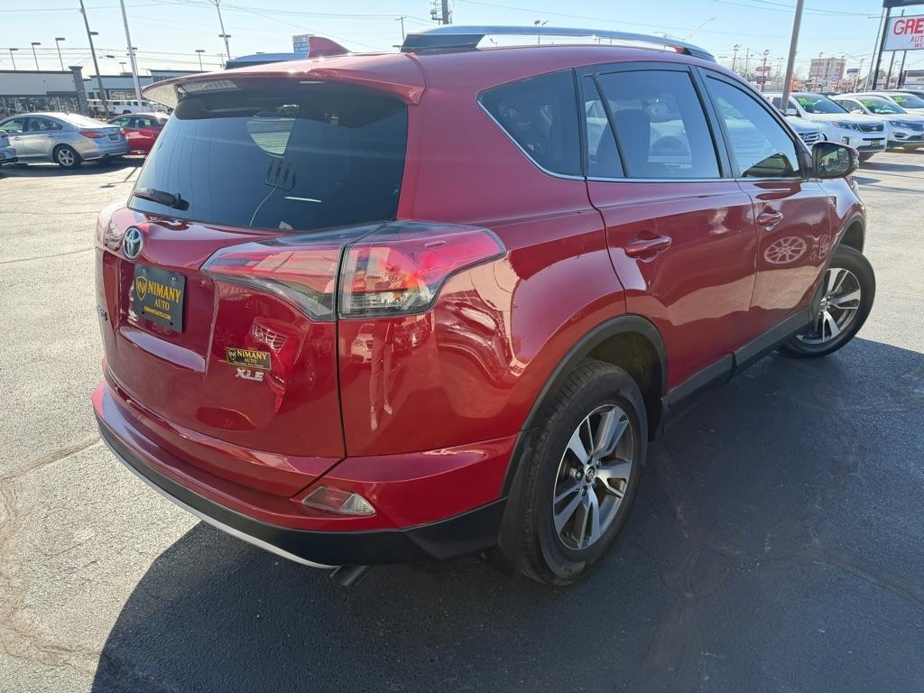 Toyota RAV4 XLE FWD 2016