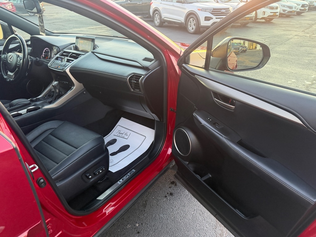 Lexus NX 200t FWD 2016