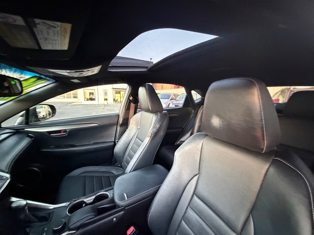 Lexus NX 200t FWD 2016