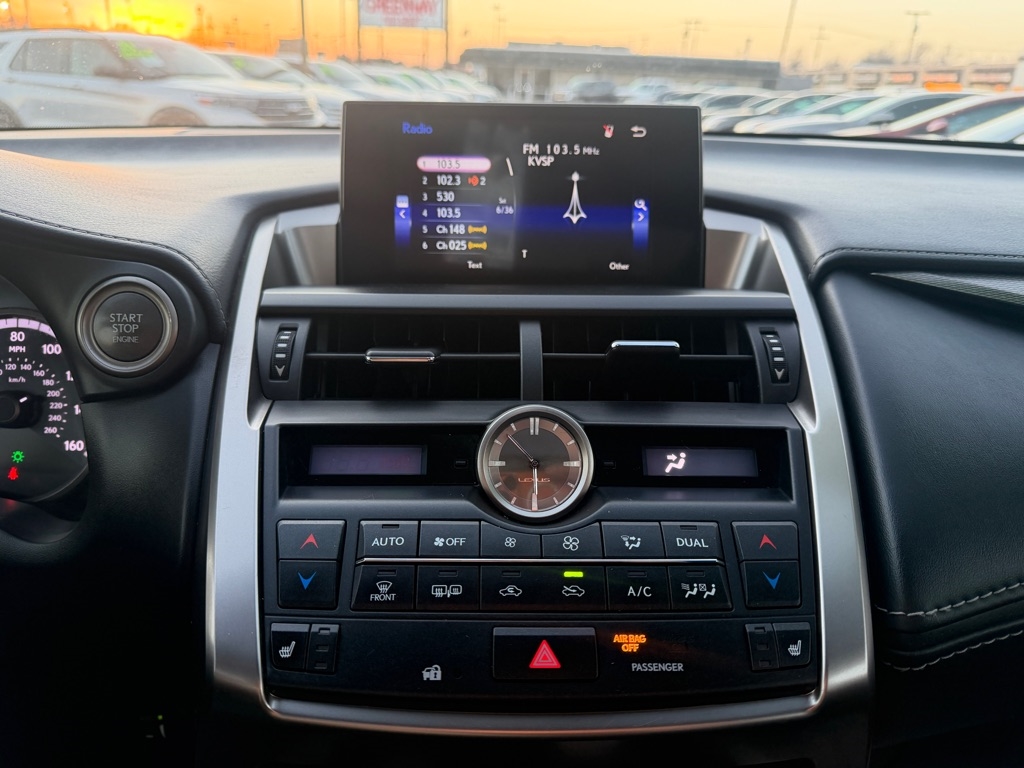 Lexus NX 200t FWD 2016