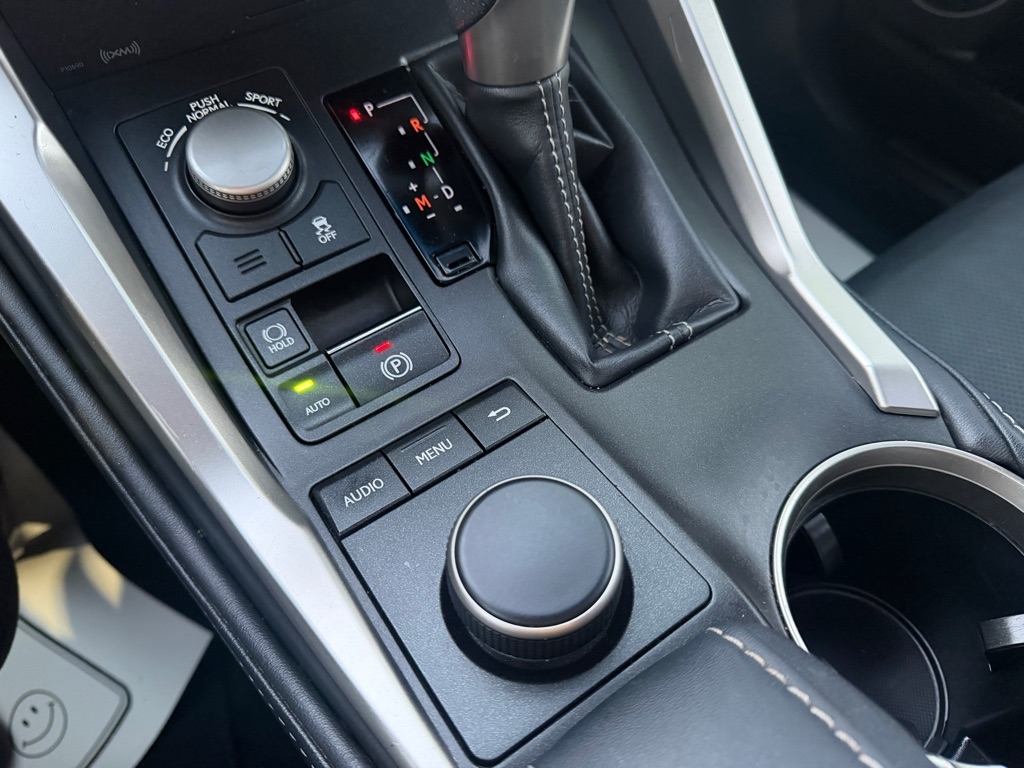 Lexus NX 200t FWD 2016