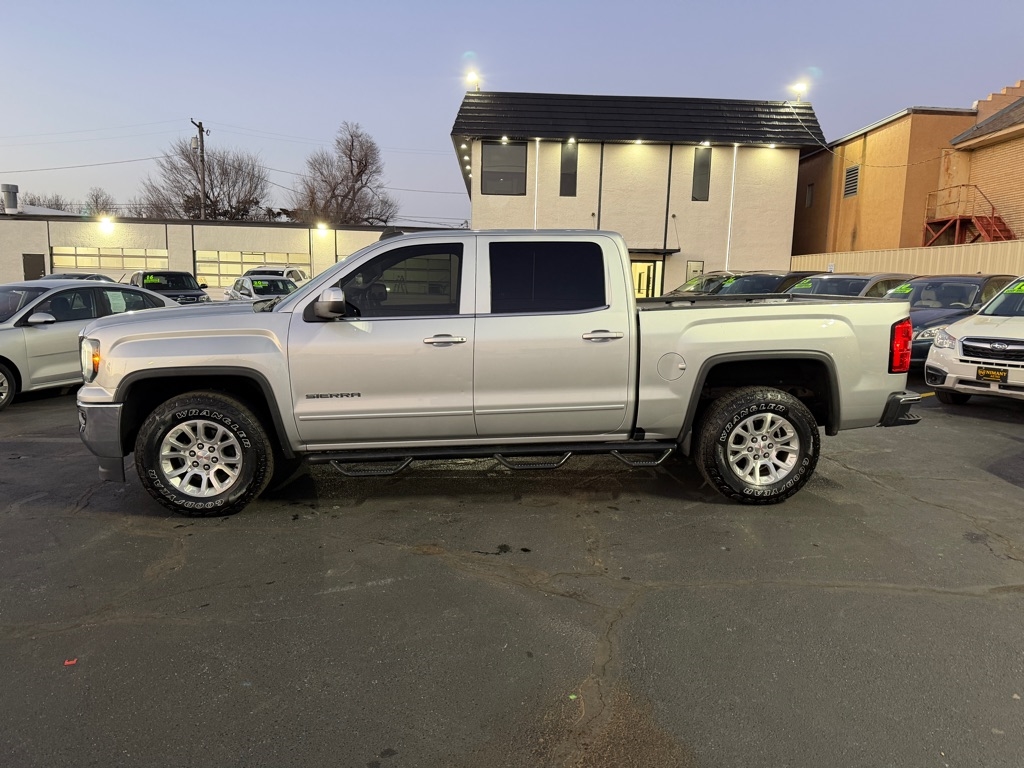 GMC Sierra 1500 SLE Crew Cab Long Box 4WD 2017