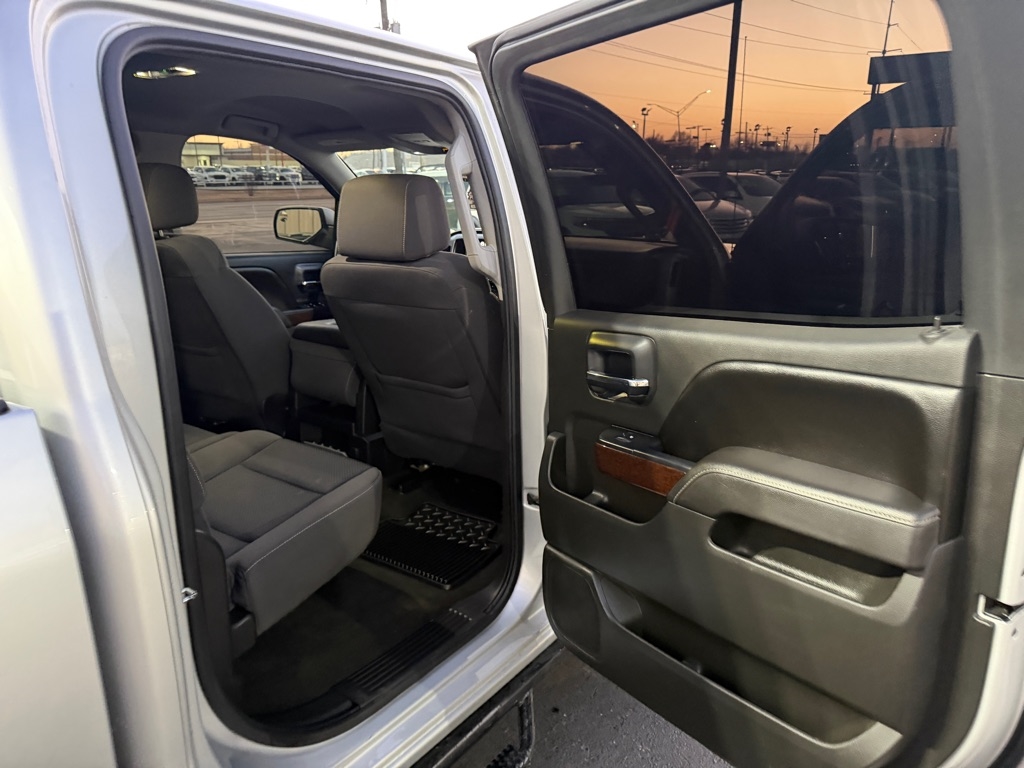 GMC Sierra 1500 SLE Crew Cab Long Box 4WD 2017