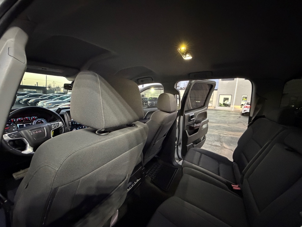 GMC Sierra 1500 SLE Crew Cab Long Box 4WD 2017