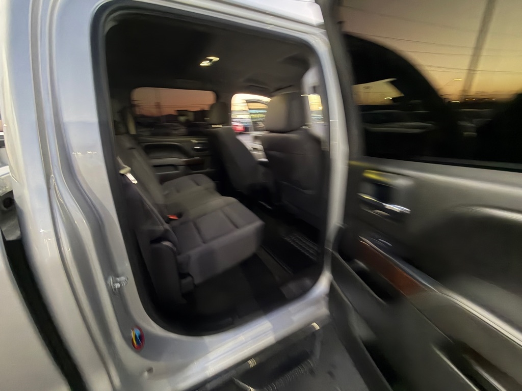 GMC Sierra 1500 SLE Crew Cab Long Box 4WD 2017