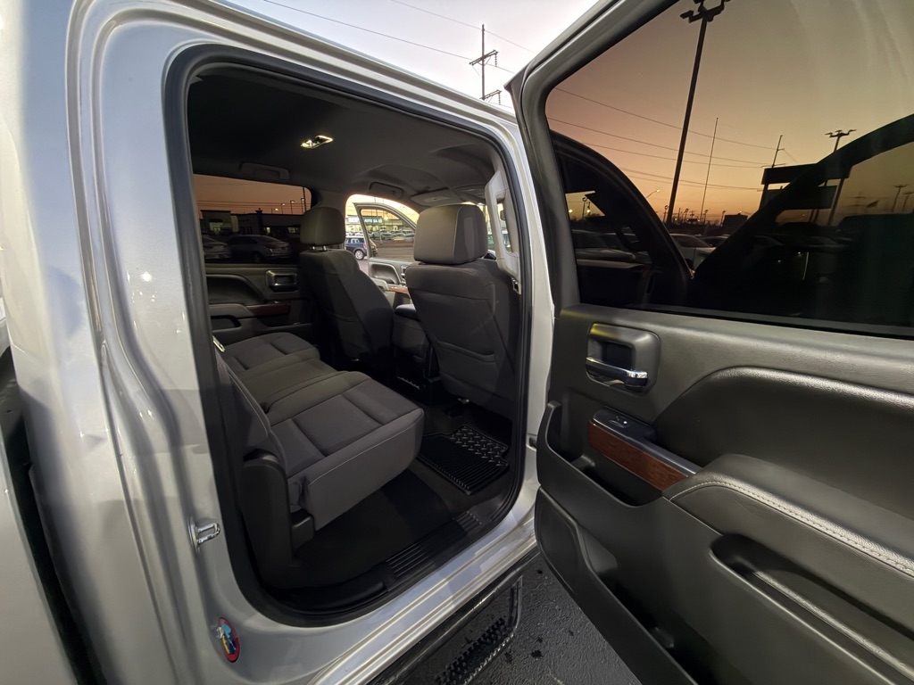 GMC Sierra 1500 SLE Crew Cab Long Box 4WD 2017