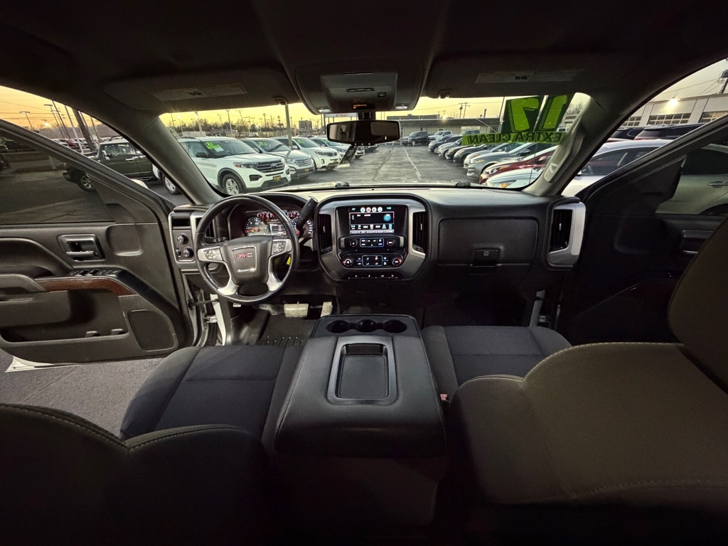 GMC Sierra 1500 SLE Crew Cab Long Box 4WD 2017