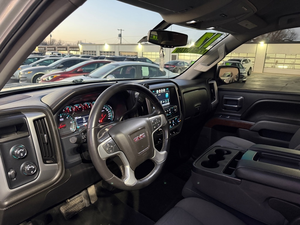 GMC Sierra 1500 SLE Crew Cab Long Box 4WD 2017
