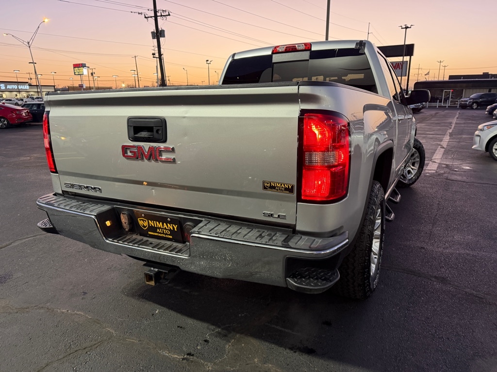 GMC Sierra 1500 SLE Crew Cab Long Box 4WD 2017