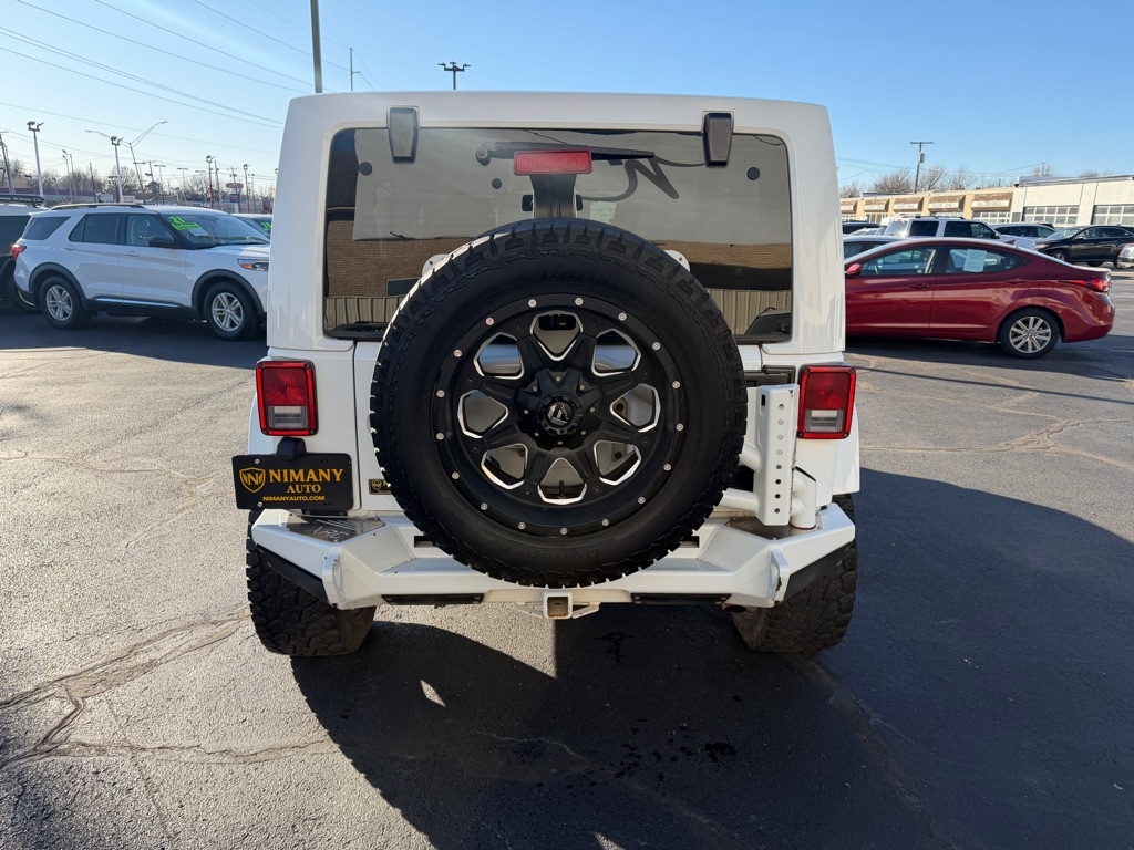Jeep Wrangler Unlimited Sahara 4WD 2014