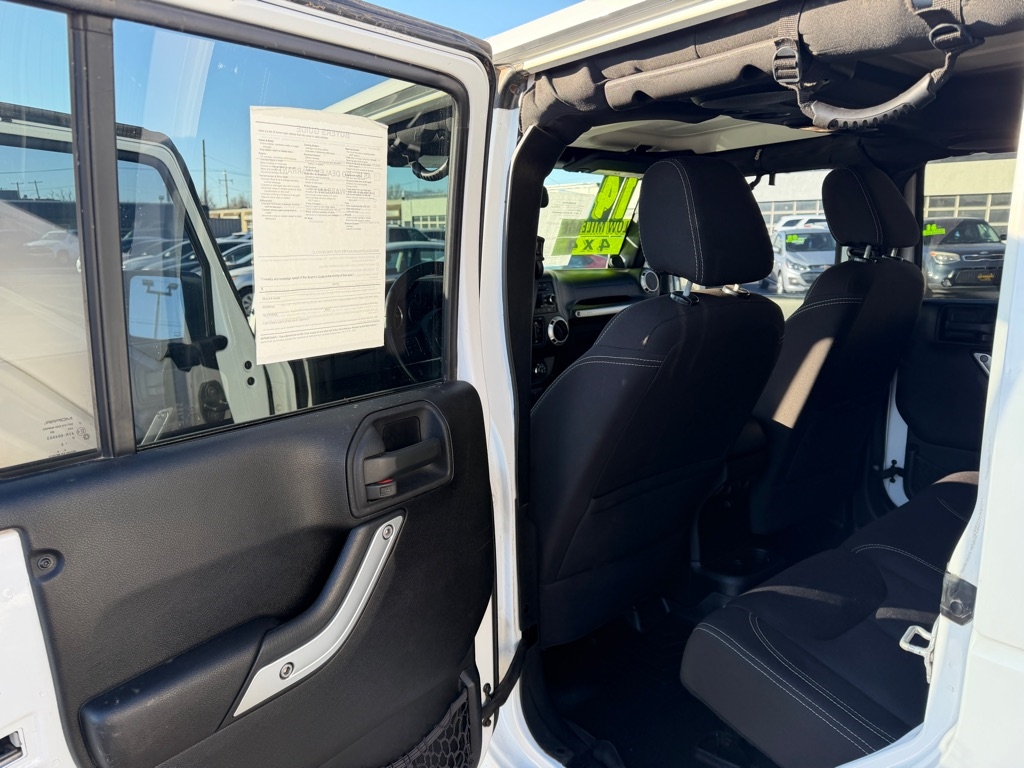 Jeep Wrangler Unlimited Sahara 4WD 2014