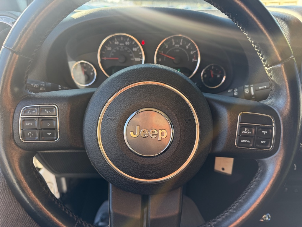 Jeep Wrangler Unlimited Sahara 4WD 2014