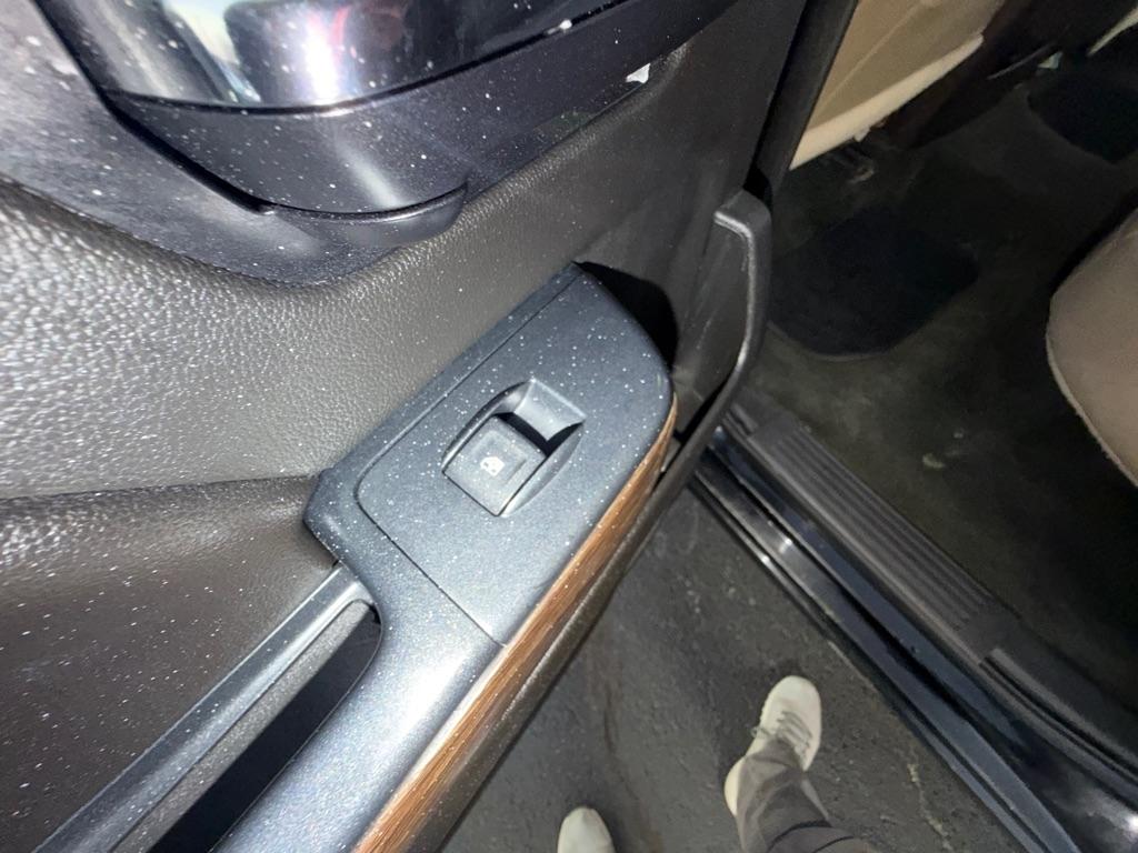 GMC Sierra 1500 SLE Crew Cab 4WD 2014