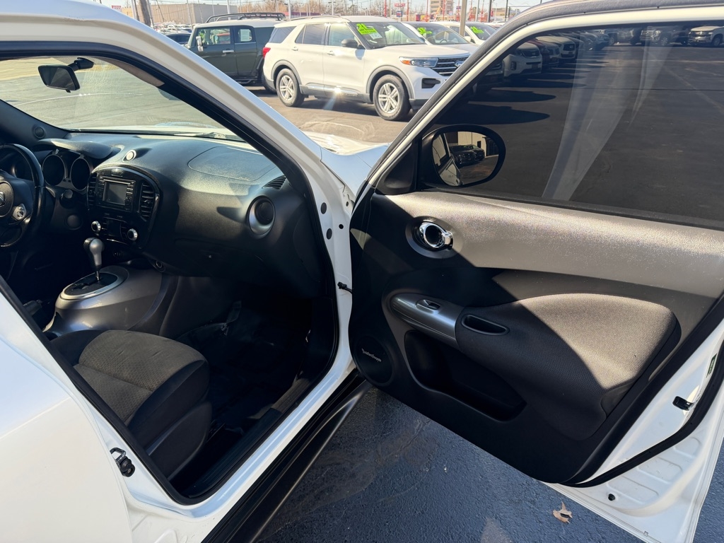 Nissan Juke S FWD 2014