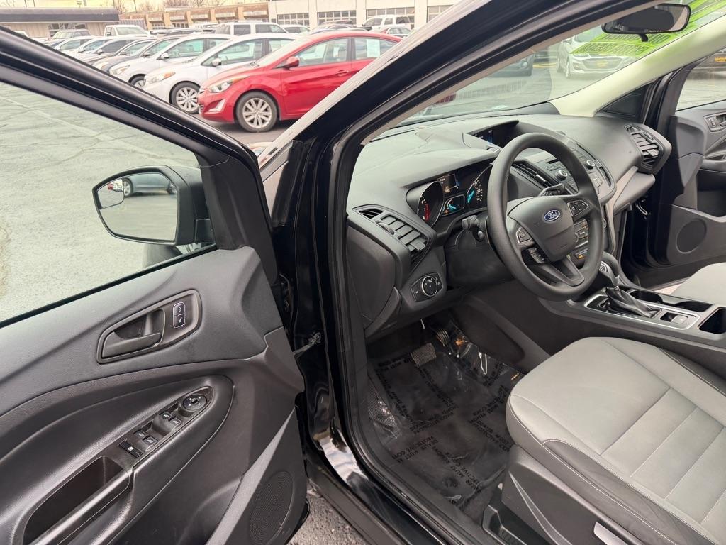 Ford Escape S FWD 2017