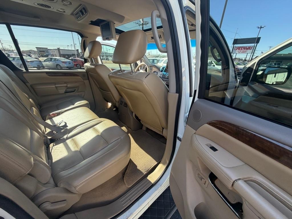 Nissan Armada SV 2WD 2011