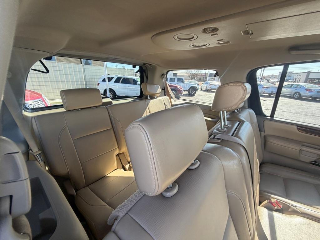 Nissan Armada SV 2WD 2011