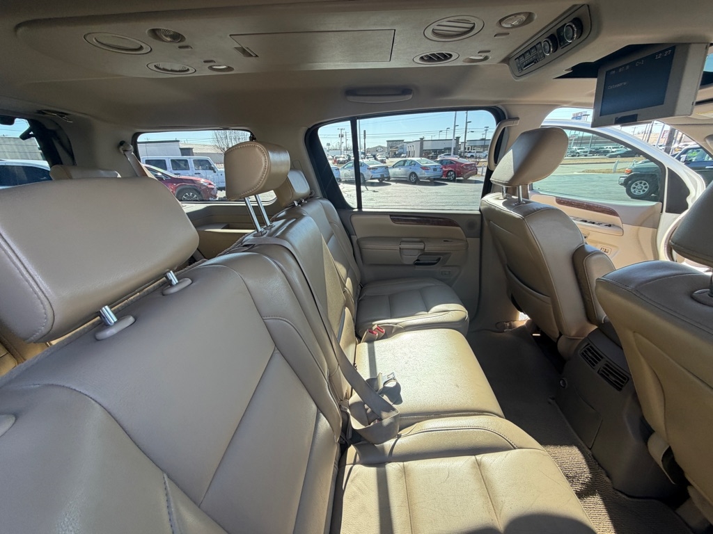 Nissan Armada SV 2WD 2011