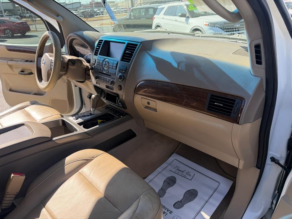 Nissan Armada SV 2WD 2011