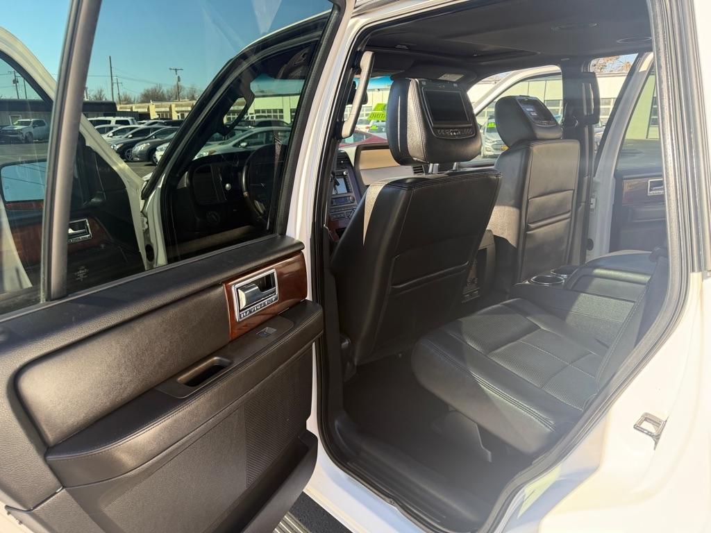 Lincoln Navigator 2WD 2011