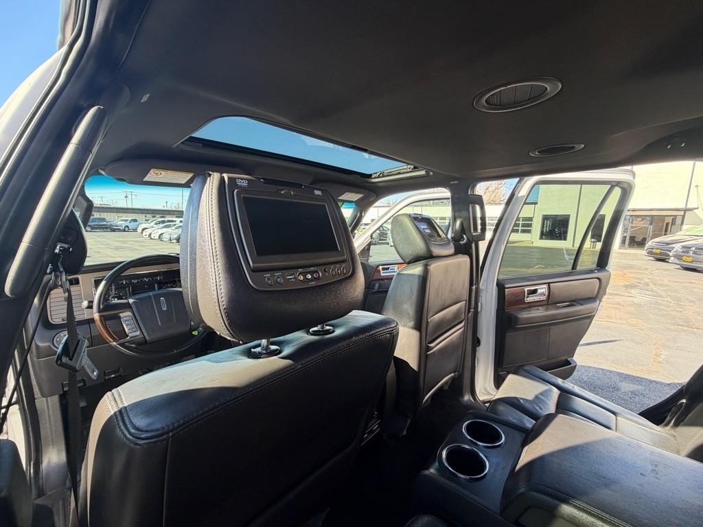 Lincoln Navigator 2WD 2011