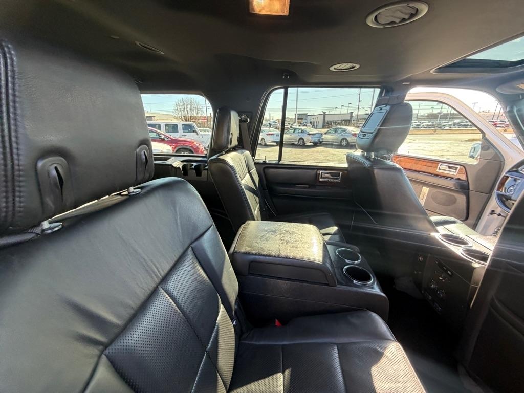 Lincoln Navigator 2WD 2011