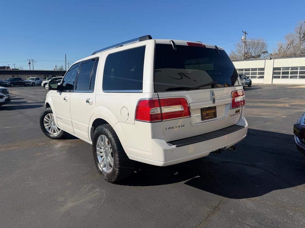 Lincoln Navigator 2WD 2011