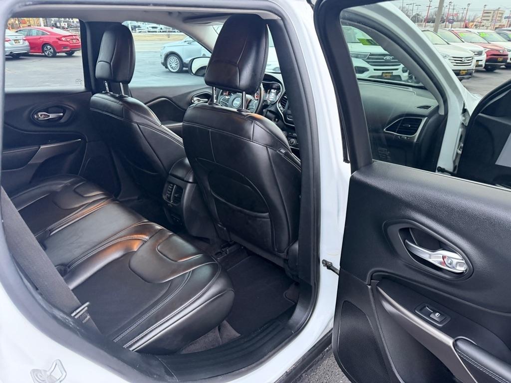 Jeep Cherokee Latitude Plus FWD 2019