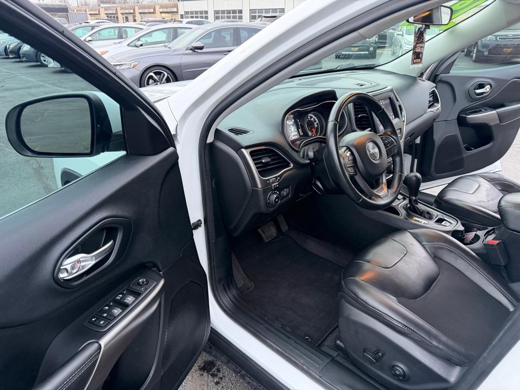 Jeep Cherokee Latitude Plus FWD 2019