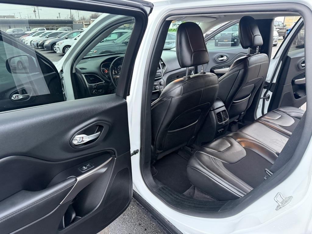 Jeep Cherokee Latitude Plus FWD 2019