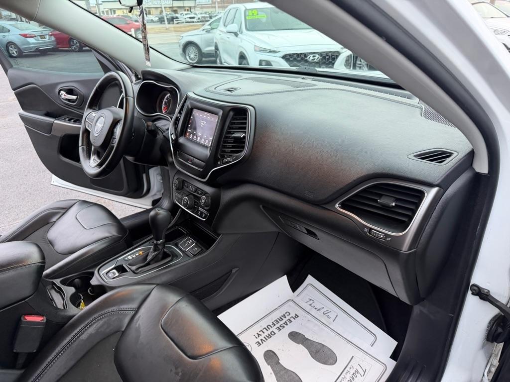 Jeep Cherokee Latitude Plus FWD 2019