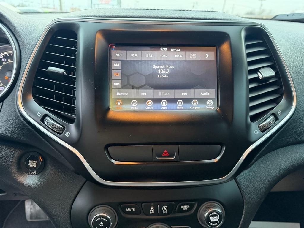 Jeep Cherokee Latitude Plus FWD 2019