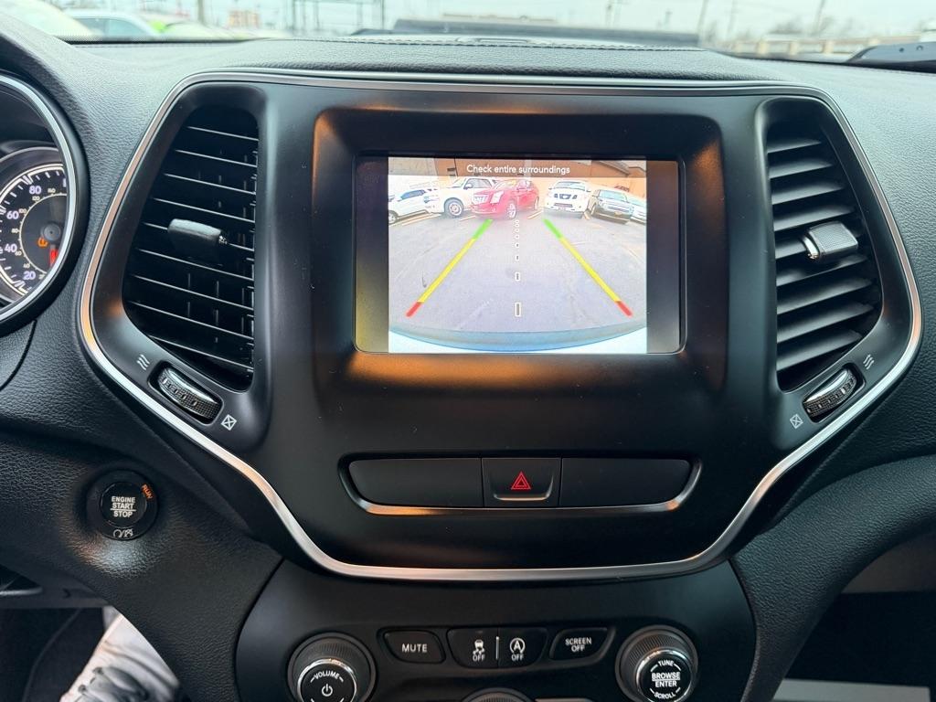 Jeep Cherokee Latitude Plus FWD 2019