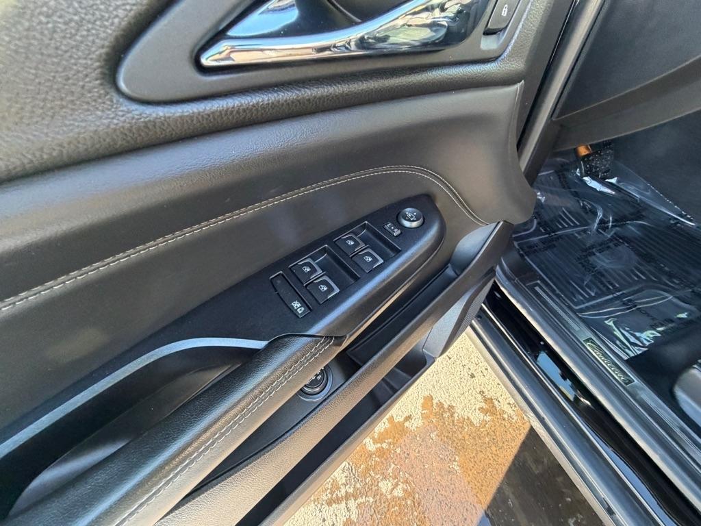 Cadillac SRX Luxury Collection FWD 2015