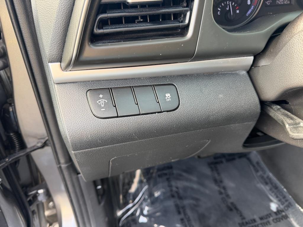 Hyundai Elantra SE 6M 2019