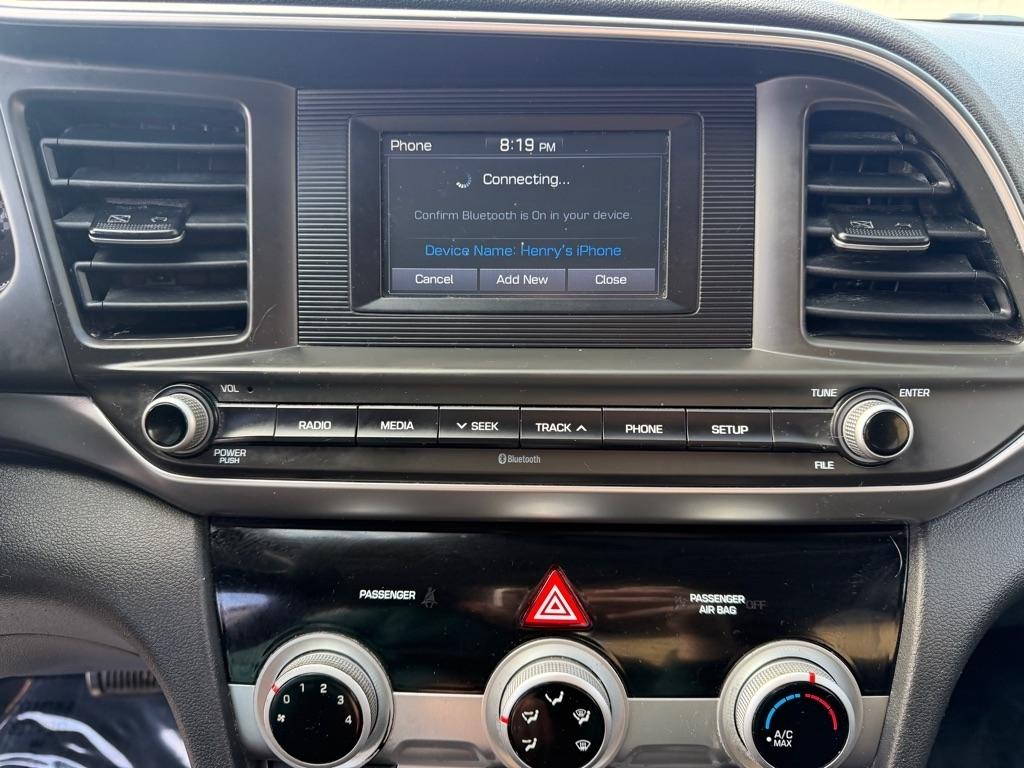 Hyundai Elantra SE 6M 2019