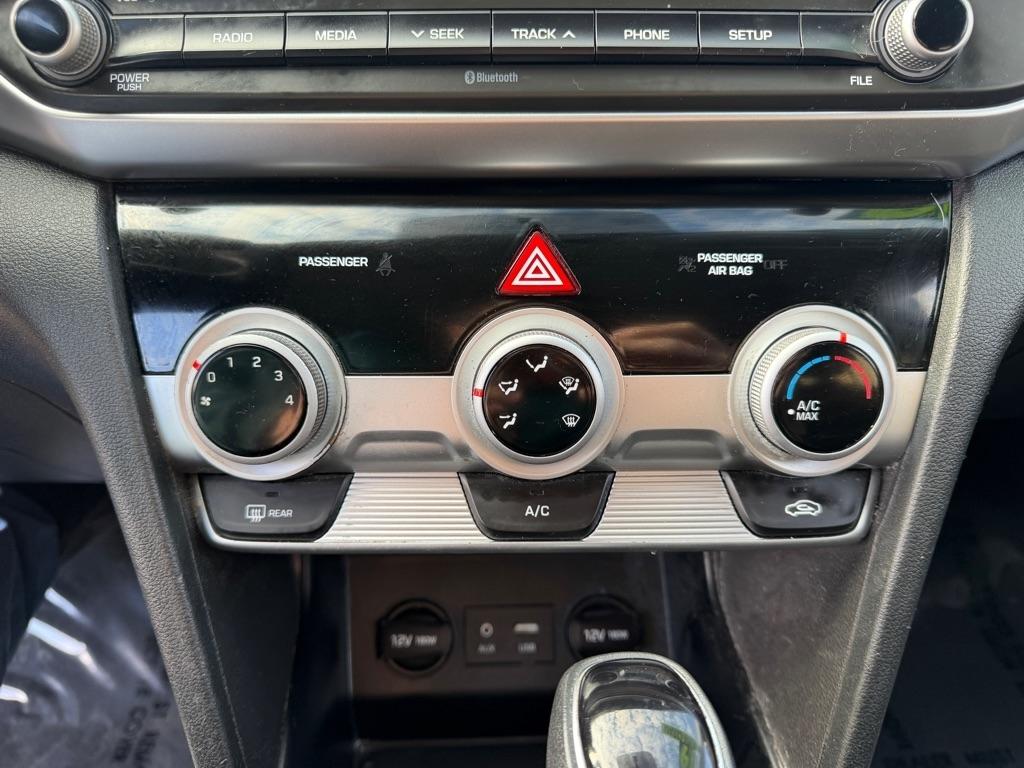 Hyundai Elantra SE 6M 2019