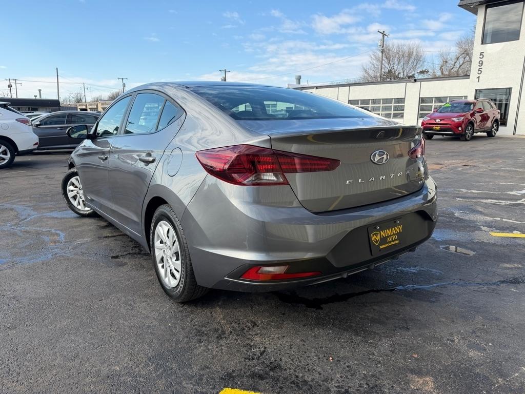 Hyundai Elantra SE 6M 2019