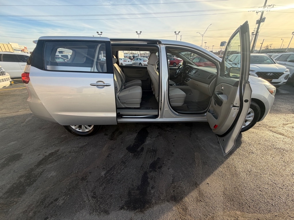 Kia Sedona L 2015
