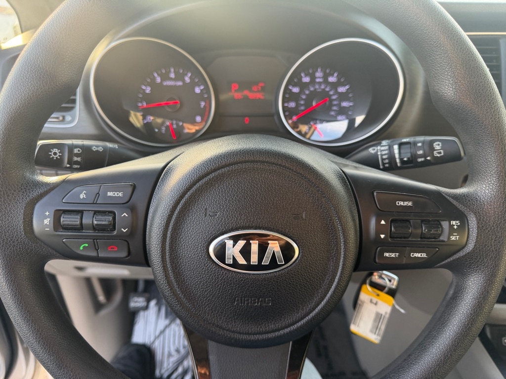 Kia Sedona L 2015