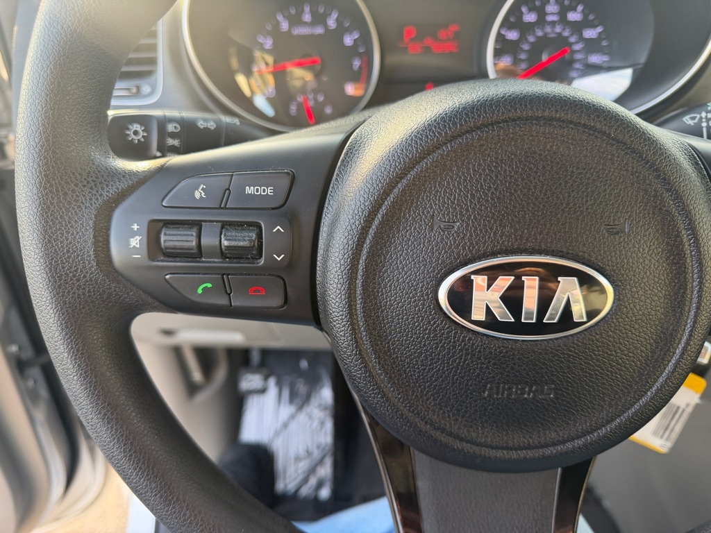 Kia Sedona L 2015
